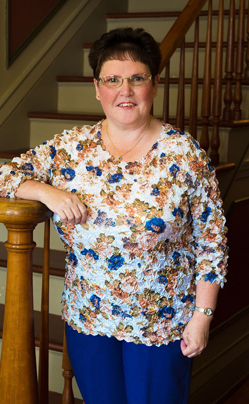 portrait Bev Beireis Collections Manager
